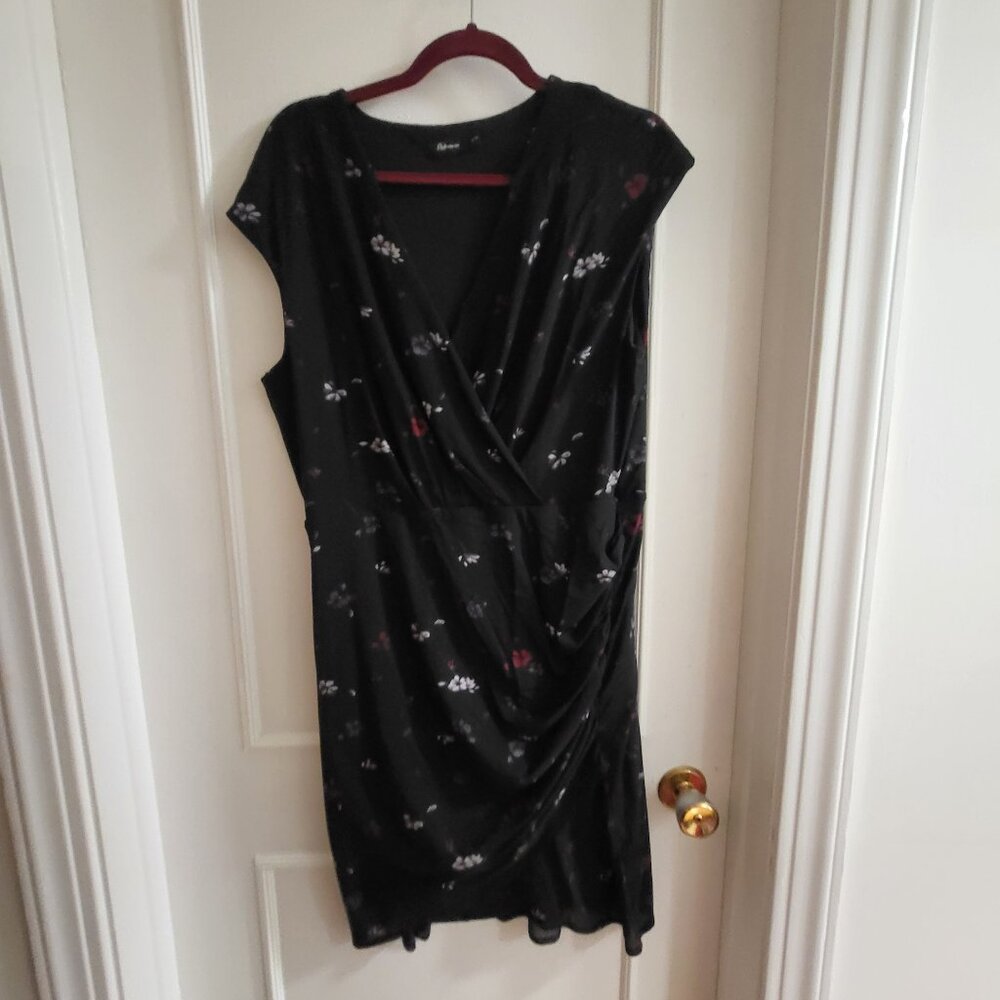 Reitmans Black Floral Wrap-Style Faux Wrap Dress - Size XL
